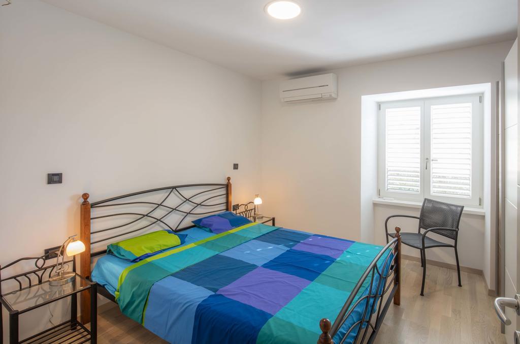 Apartments Villa Adrienne Mali Lošinj Εξωτερικό φωτογραφία