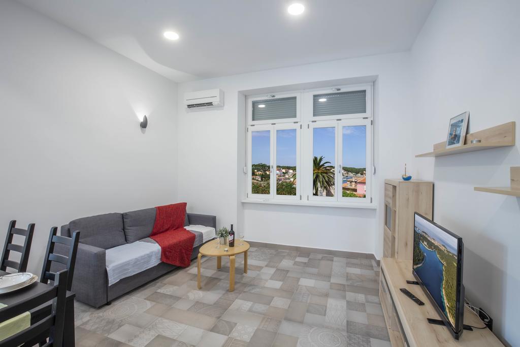 Apartments Villa Adrienne Mali Lošinj Εξωτερικό φωτογραφία