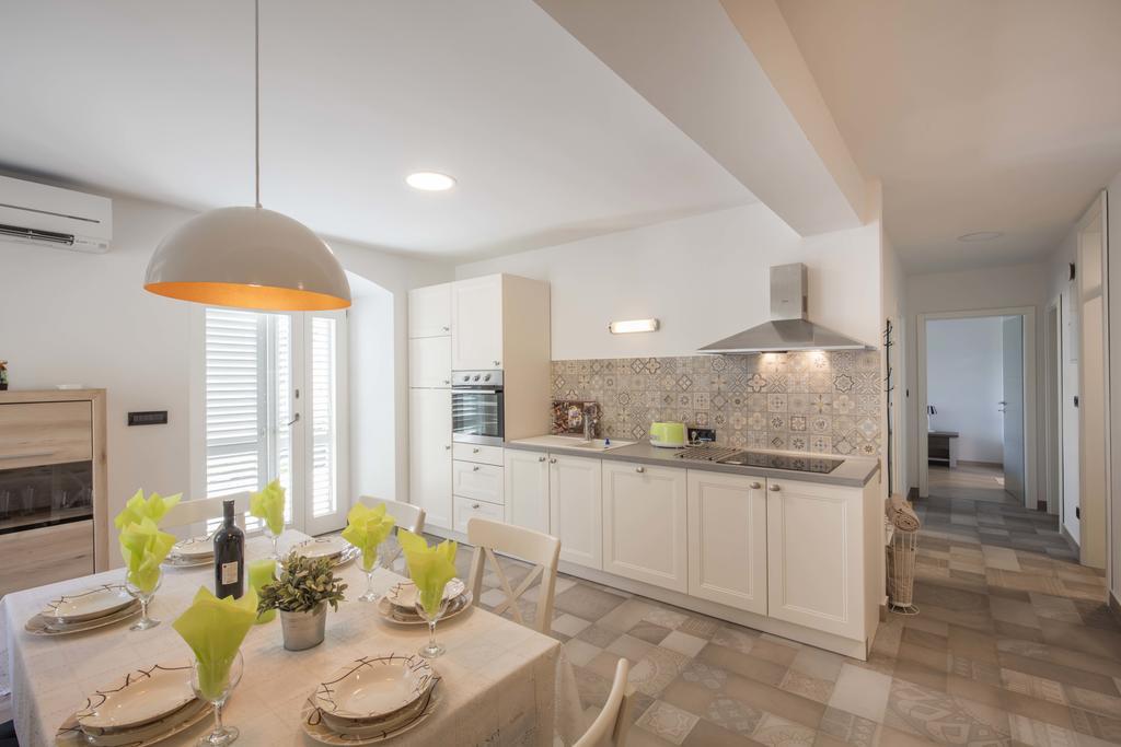 Apartments Villa Adrienne Mali Lošinj Εξωτερικό φωτογραφία