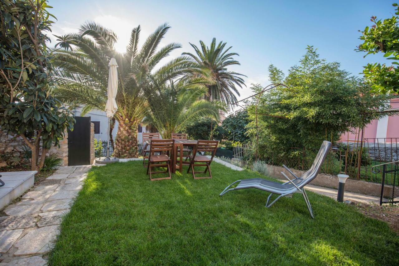 Apartments Villa Adrienne Mali Lošinj Εξωτερικό φωτογραφία