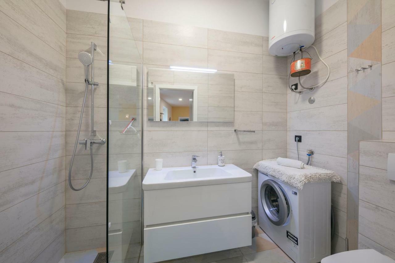 Apartments Villa Adrienne Mali Lošinj Εξωτερικό φωτογραφία