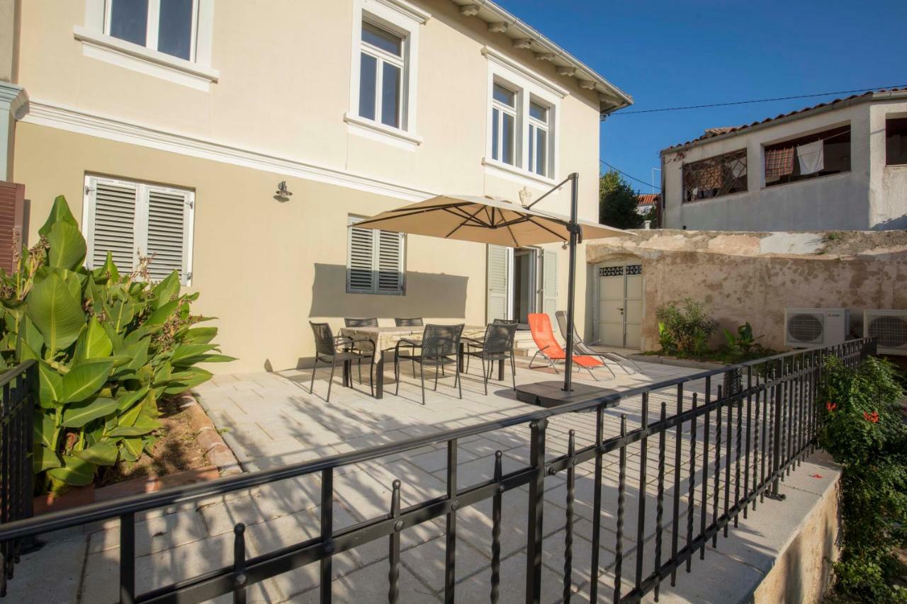 Apartments Villa Adrienne Mali Lošinj Εξωτερικό φωτογραφία